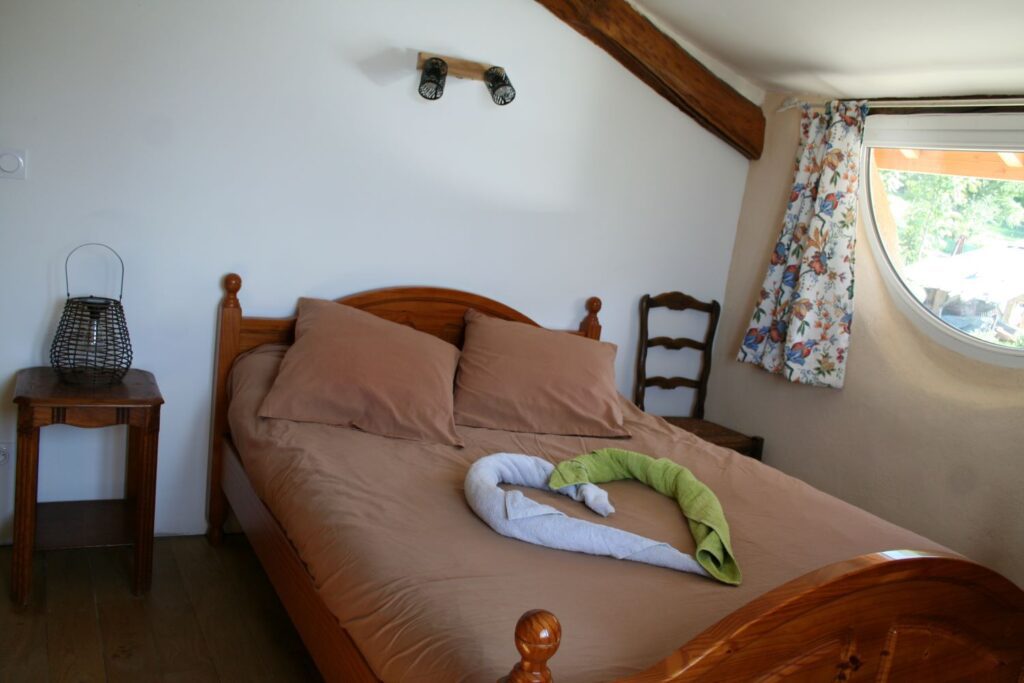 Chambre Sud Est Gîte Ganisson